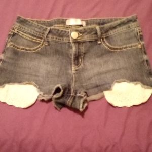 No boundaries blue jean shorts size 13